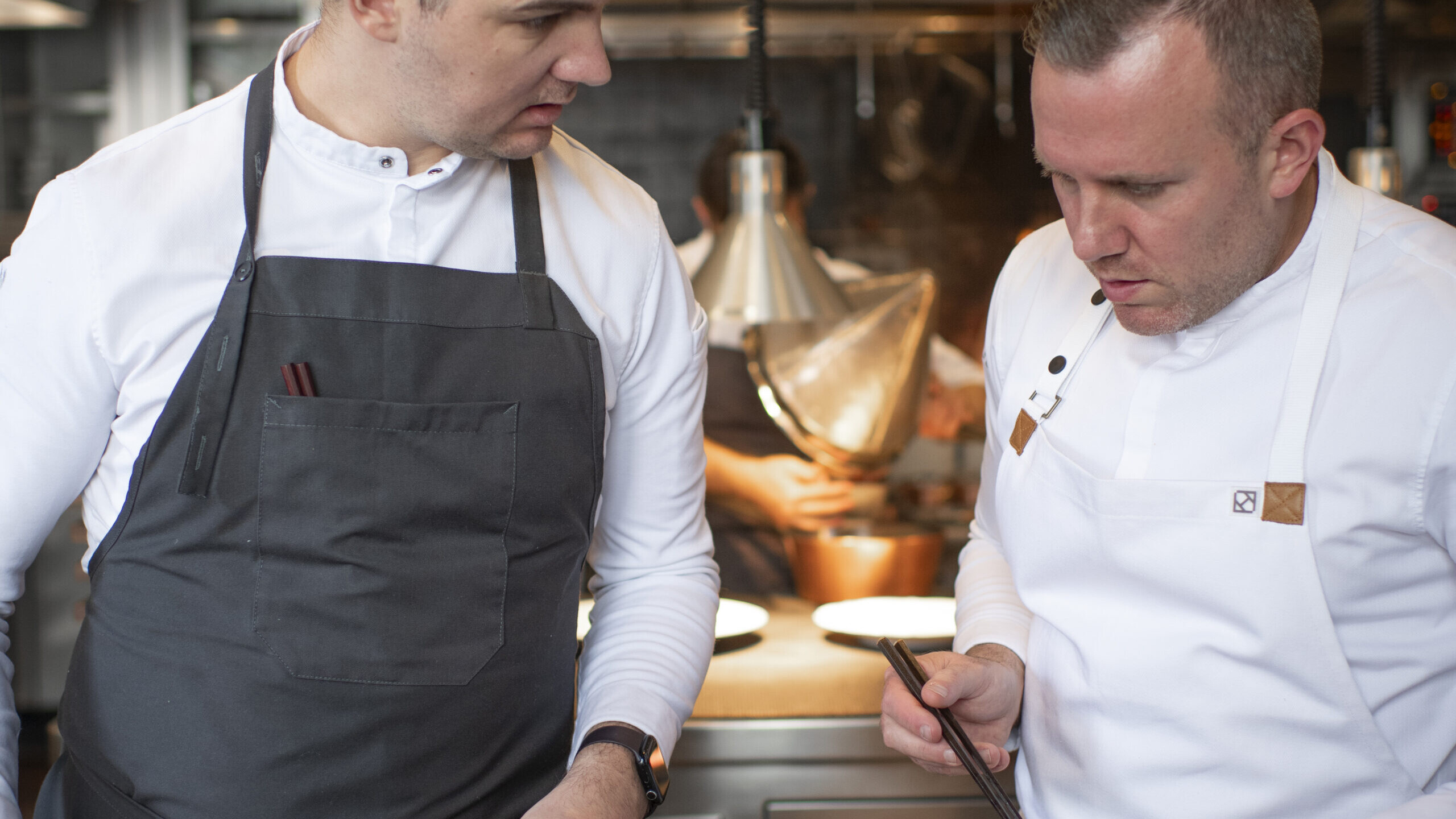 Jönt / Chef Ryan Ratino